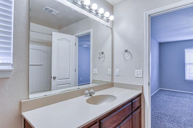 9540 SW 25th Street, Oklahoma City, OK 73128