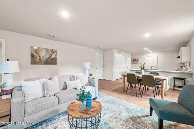 8410 BUTTERCUP Street, Jacksonville, FL 32210