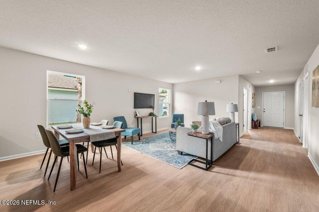 8410 BUTTERCUP Street, Jacksonville, FL 32210