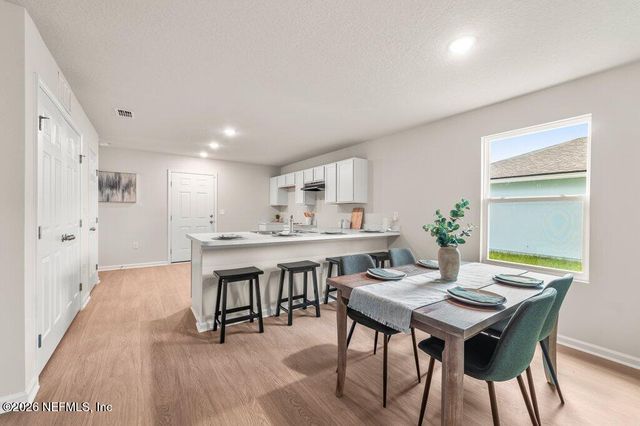 8410 BUTTERCUP Street, Jacksonville, FL 32210