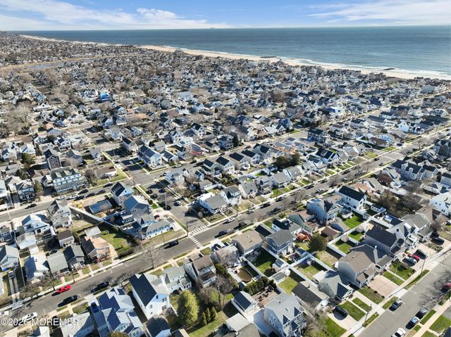 323 16th Avenue, Lake Como, NJ 07719