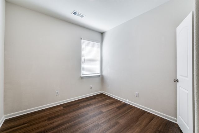 9709 Dan Meyer Drive, Fort Worth, TX 76140