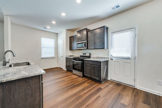 9709 Dan Meyer Drive, Fort Worth, TX 76140