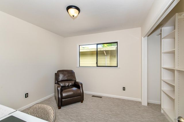 636 Bobelaine Dr, Santa Rosa, CA 95405