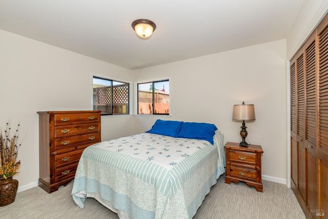 636 Bobelaine Dr, Santa Rosa, CA 95405