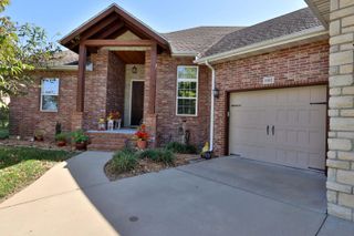 1102 North Arlington Street, Nixa, MO 65714