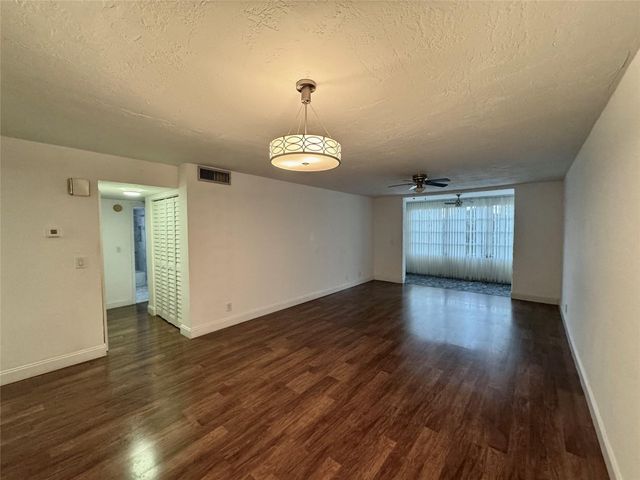 2821 Somerset Drive 216, Lauderdale Lakes, FL 33311