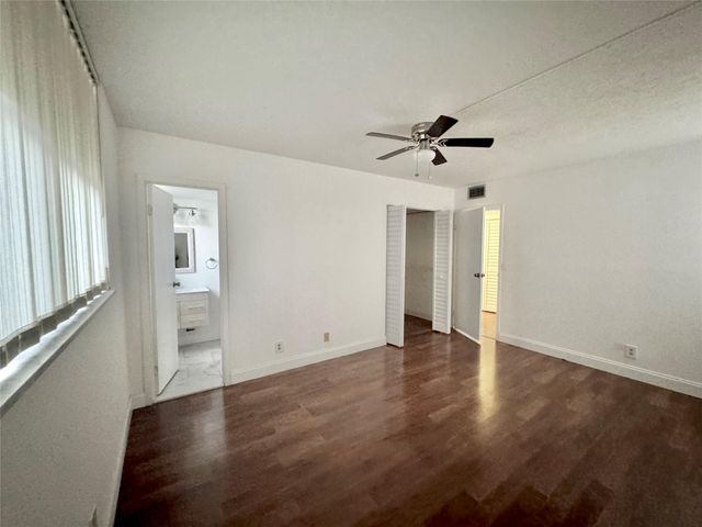 2821 Somerset Drive 216, Lauderdale Lakes, FL 33311