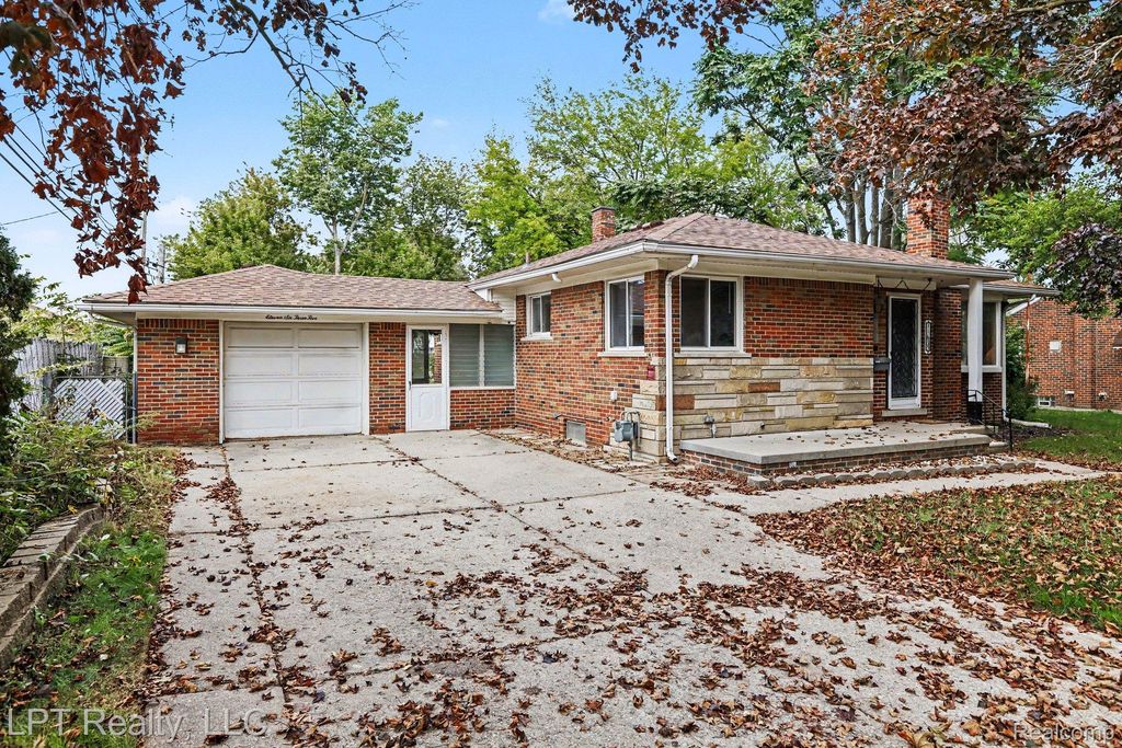 11635 Farley, Redford Charter Township, MI 48239
