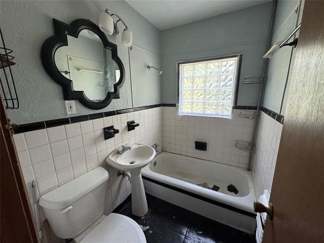 2249 NW 41st Street, Oklahoma City, OK 73112