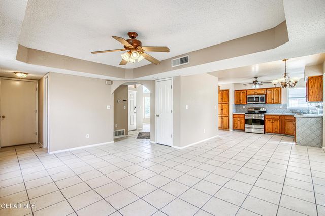 1557 Plaza verde Drive, El Paso, TX 79912