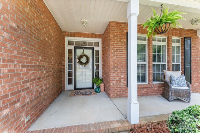 1900 Austin Place Lane, Winston Salem, NC 27127