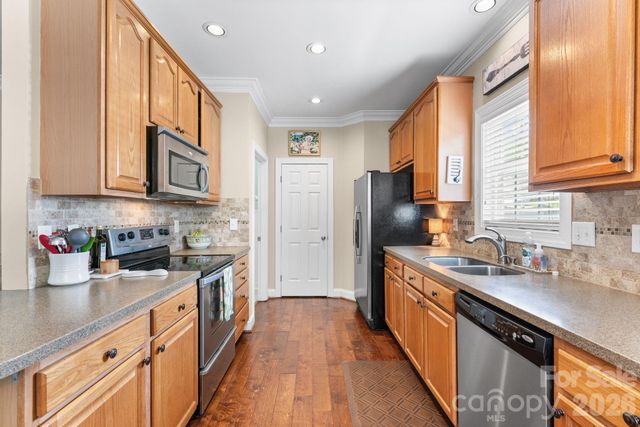 1900 Austin Place Lane, Winston Salem, NC 27127