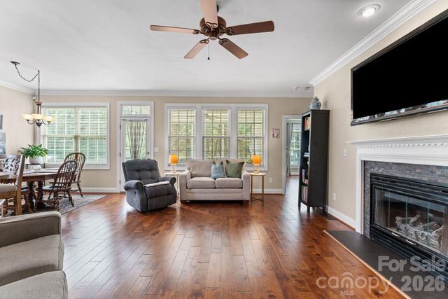1900 Austin Place Lane, Winston Salem, NC 27127