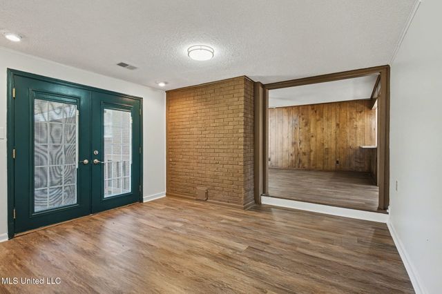 4490 S Big Horn Drive, Nesbit, MS 38651