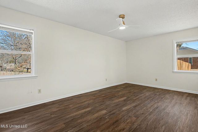 4490 S Big Horn Drive, Nesbit, MS 38651