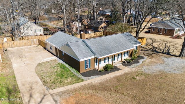 4490 S Big Horn Drive, Nesbit, MS 38651