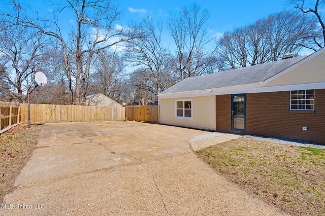 4490 S Big Horn Drive, Nesbit, MS 38651