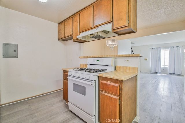 15927 Santa Ana Avenue 3, Bellflower, CA 90706