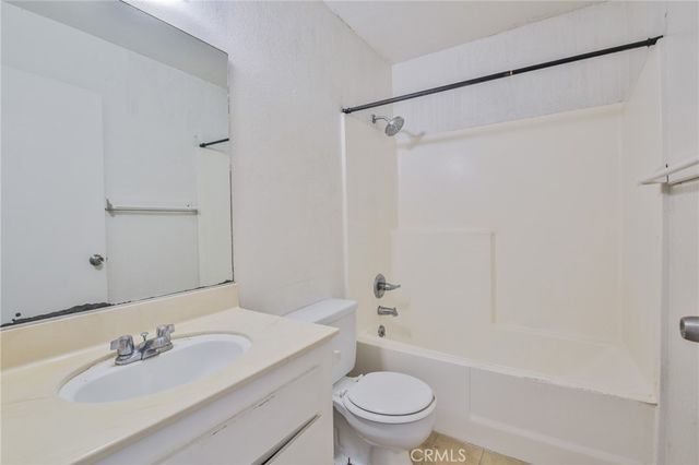 15927 Santa Ana Avenue 3, Bellflower, CA 90706