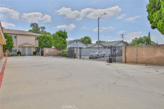 15927 Santa Ana Avenue 3, Bellflower, CA 90706