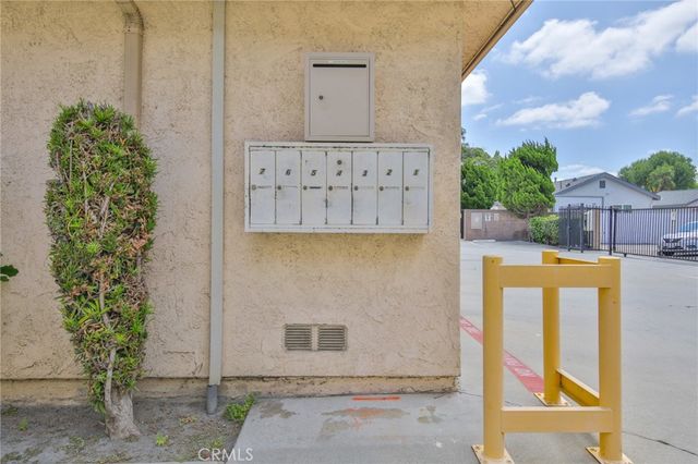 15927 Santa Ana Avenue 3, Bellflower, CA 90706