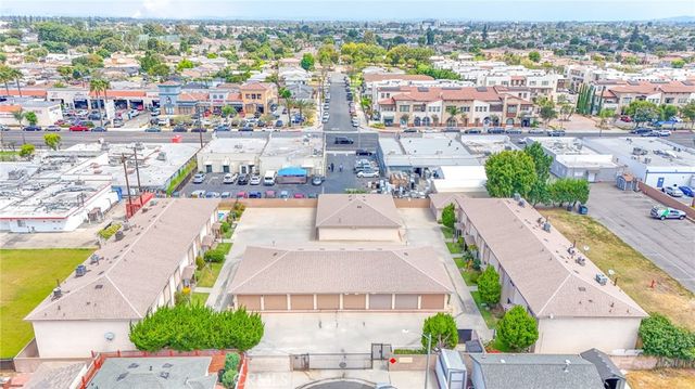 15927 Santa Ana Avenue 3, Bellflower, CA 90706