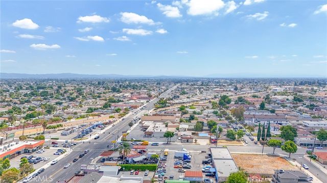 15927 Santa Ana Avenue 3, Bellflower, CA 90706