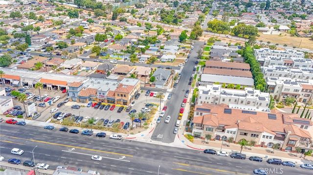 15927 Santa Ana Avenue 3, Bellflower, CA 90706