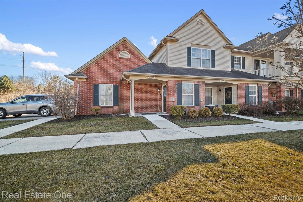 21628 Majestic Drive, Brownstown Charter Township, MI 48183