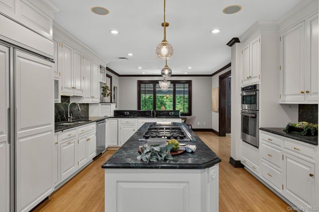 7 Cyrus Field Road, Irvington, NY 10533
