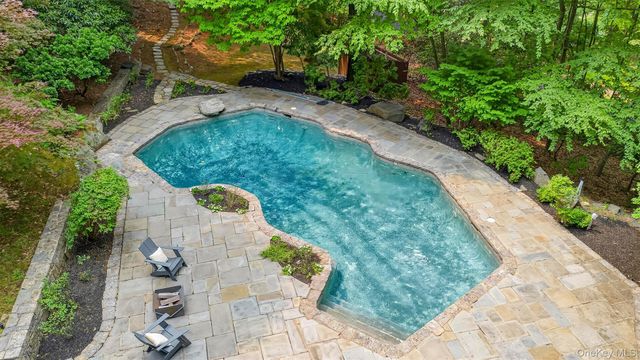 7 Cyrus Field Road, Irvington, NY 10533