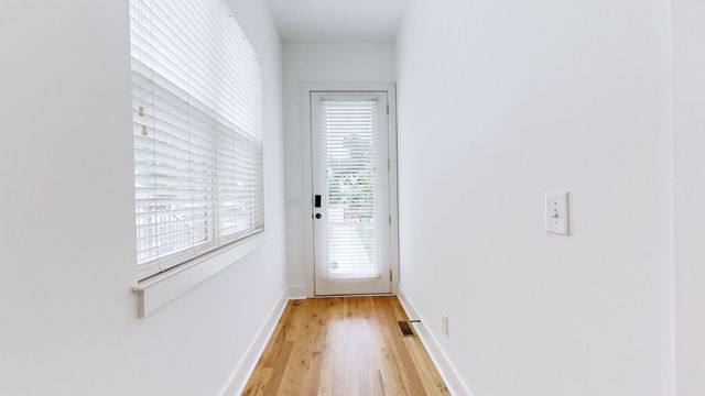 5218 Louisiana Ave, Nashville, TN 37209