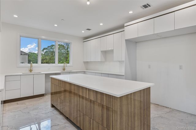 115 S Madison Avenue 211, Spring Valley, NY 10977
