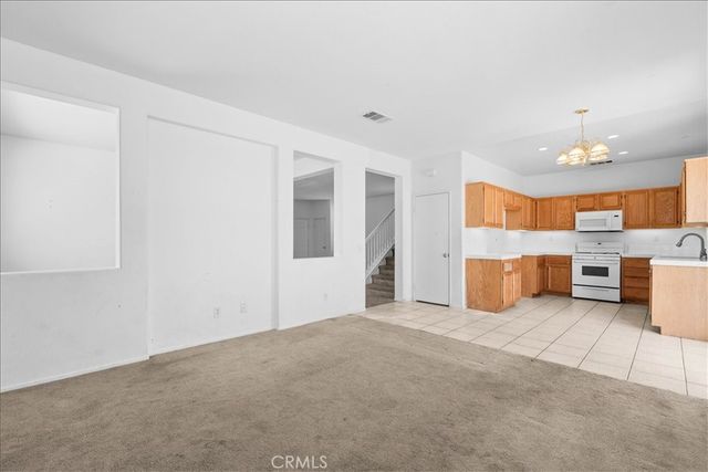 13736 Sunshine Terrace, Victorville, CA 92394