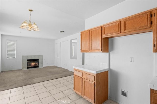 13736 Sunshine Terrace, Victorville, CA 92394