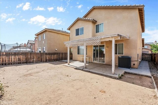 13736 Sunshine Terrace, Victorville, CA 92394