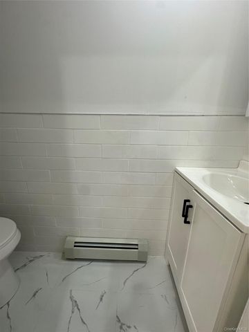 17205 89th Avenue, Jamaica, NY 11432
