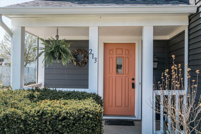 213 Granada Drive, Kendallville, IN 46755