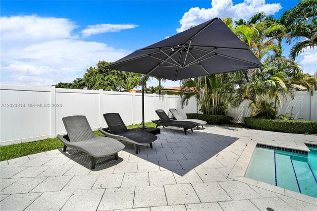 13023 SW 6th St, Miami, FL 33184