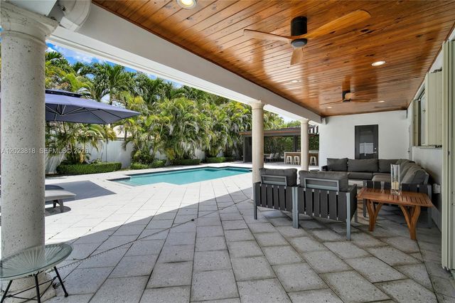 13023 SW 6th St, Miami, FL 33184