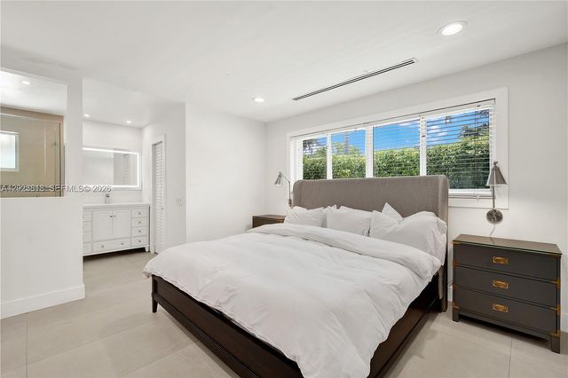 13023 SW 6th St, Miami, FL 33184