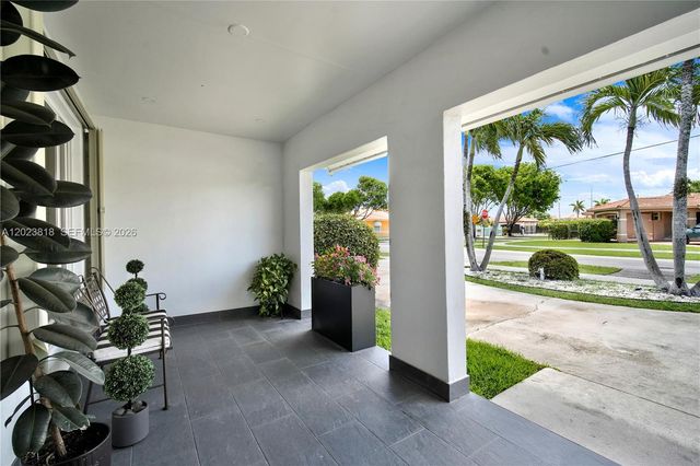 13023 SW 6th St, Miami, FL 33184