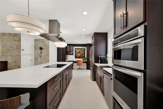 13023 SW 6th St, Miami, FL 33184