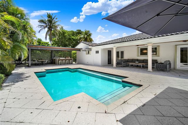 13023 SW 6th St, Miami, FL 33184
