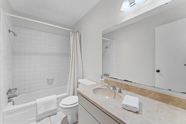 830 Threadneedle Street 240, Houston, TX 77079