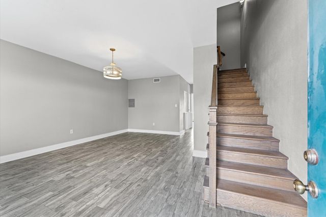 830 Threadneedle Street 240, Houston, TX 77079