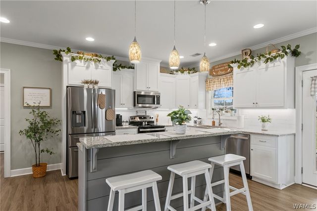 11981 LOWER HULL, Moundville, AL 35474