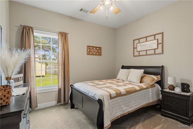 11981 LOWER HULL, Moundville, AL 35474