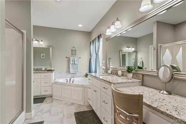 11981 LOWER HULL, Moundville, AL 35474